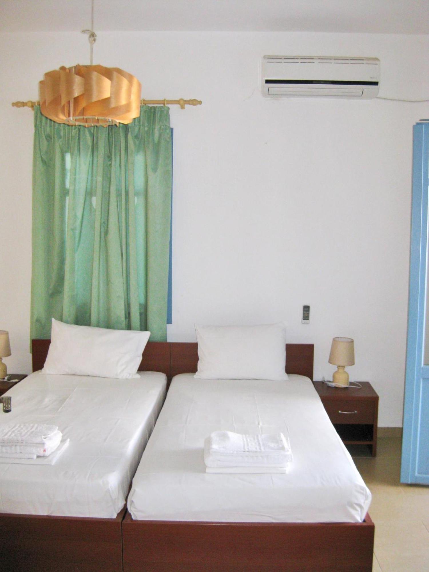 Villa Danae - Seaside Villa With Pool & Hot Tub 皮索·里瓦蒂 外观 照片