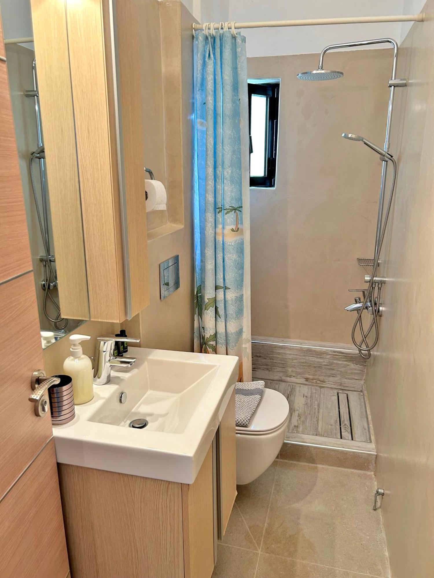Villa Danae - Seaside Villa With Pool & Hot Tub 皮索·里瓦蒂 外观 照片